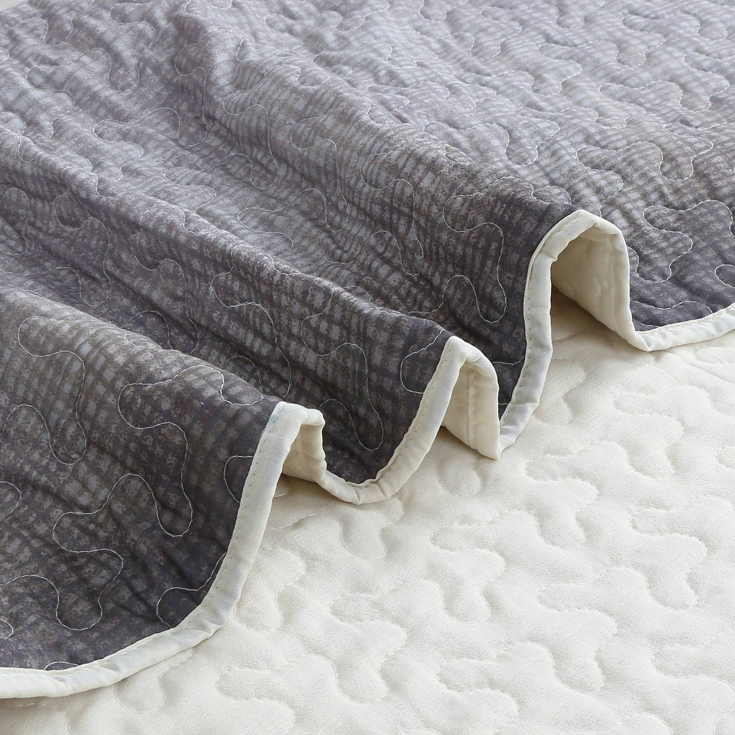 "Memories Become a Treasure" Quilted Throw 50"x60"