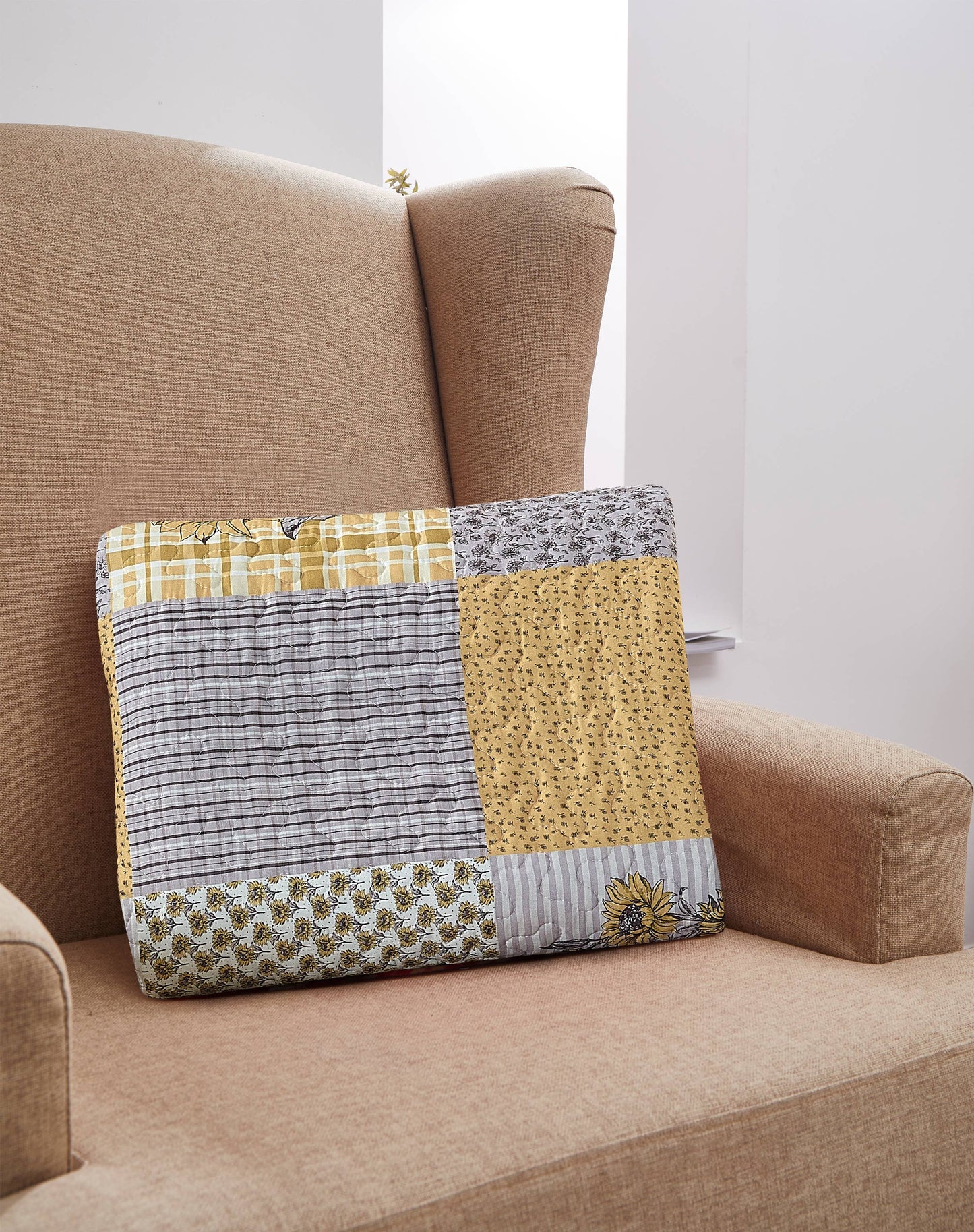 "Sunshine"  Quilted Throw Blanket 50"x60"